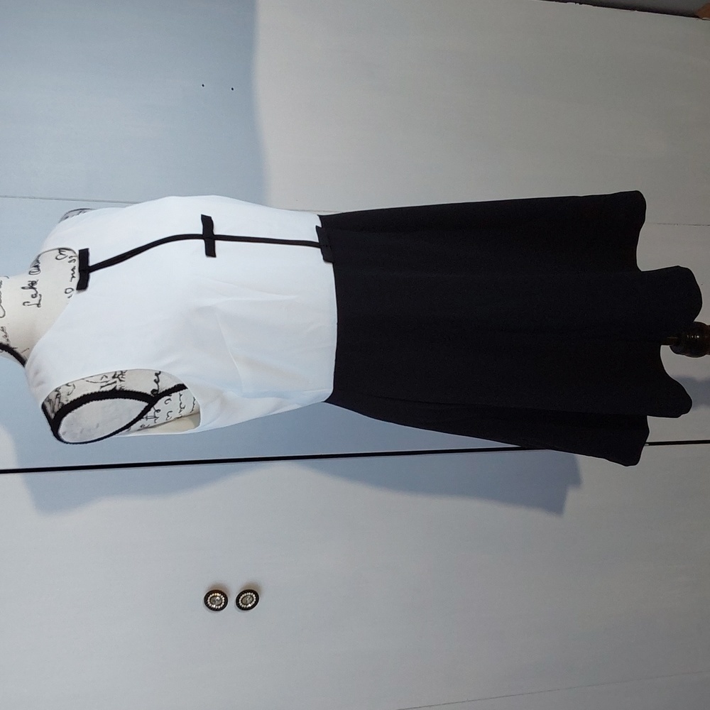 CeCe| Womens Black/ White Color Block Bow Front Mini Dress Mod Trendy New! Sz.10